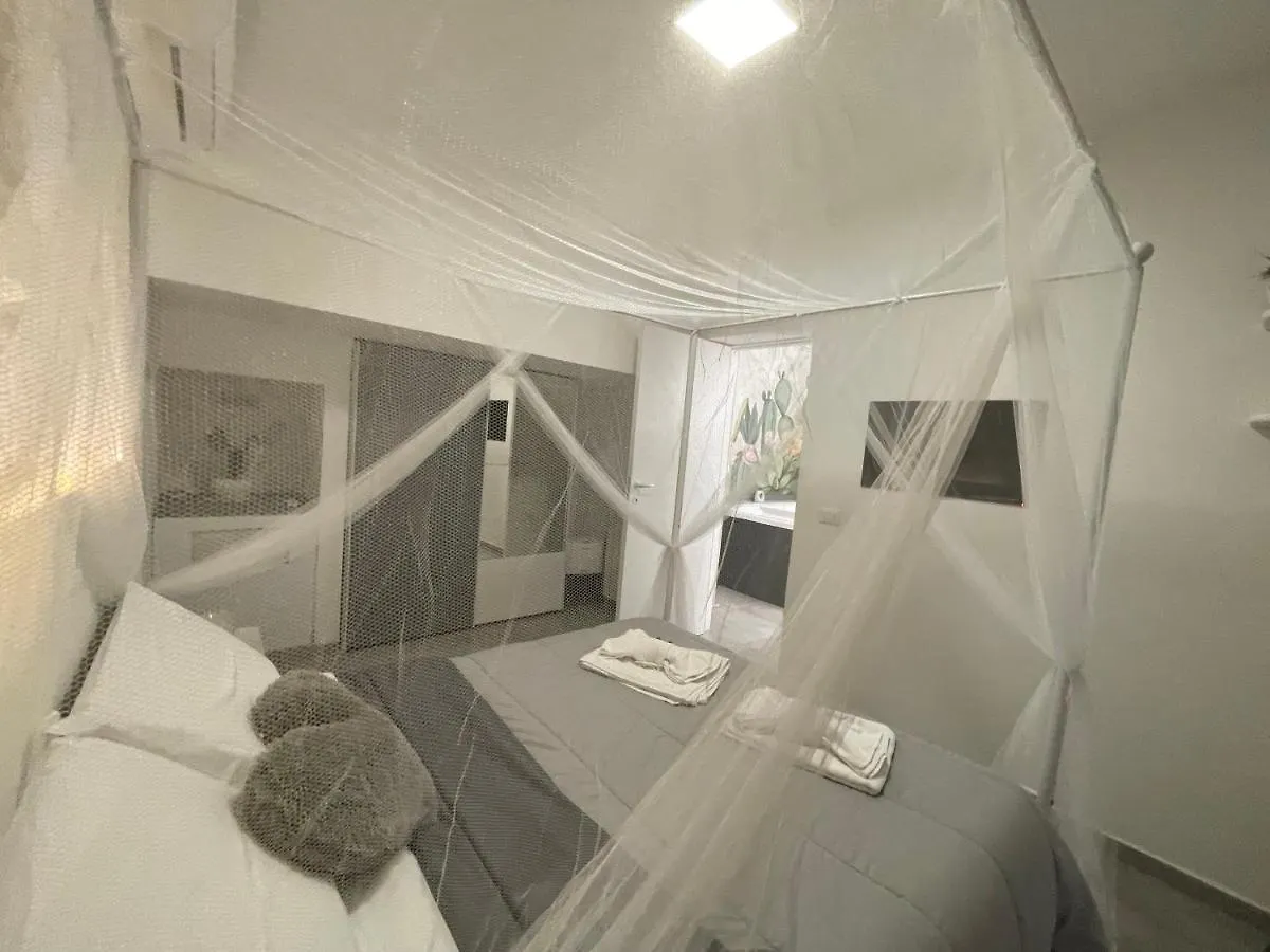 بيت ضيافة Siricyaus Luxury Room راغوزا